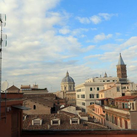 Monti Central Apartment Roma Esterno foto