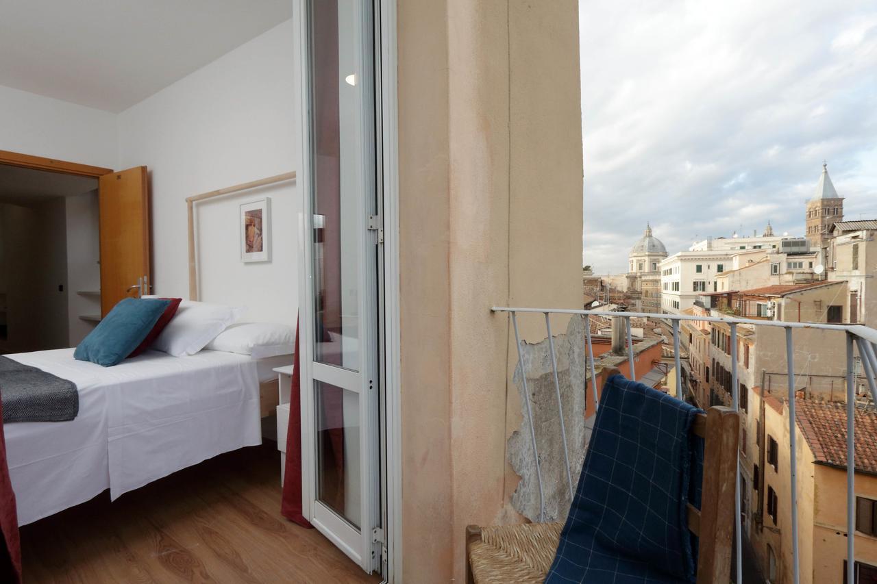 Monti Central Apartment Roma Esterno foto